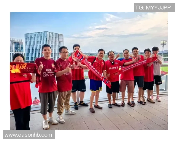 上海足球队心理素质引发热议球迷与专家各抒己见探讨背后原因 上海足球队心理素质引发热议球迷与专家各抒己见探讨背后原因
