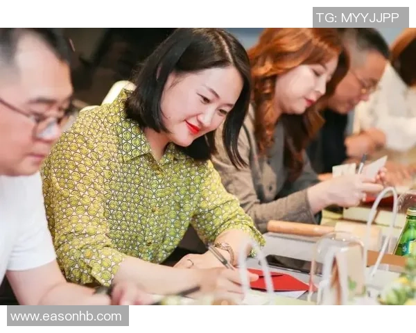 专访杨芳揭秘滑板行业成功秘诀与未来发展趋势 专访杨芳揭秘滑板行业成功秘诀与未来发展趋势