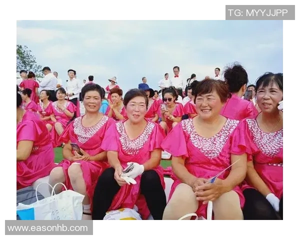 杨丽专访:揭秘滑板运动背后的成功秘诀与成长历程 杨丽专访:揭秘滑板运动背后的成功秘诀与成长历程